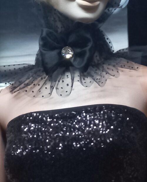 girocollo nero a pois - immagine 3