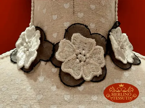 Girocollo panna e nero