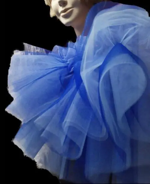 vestito blu e stola in sfumature di azzurro - immagine 10